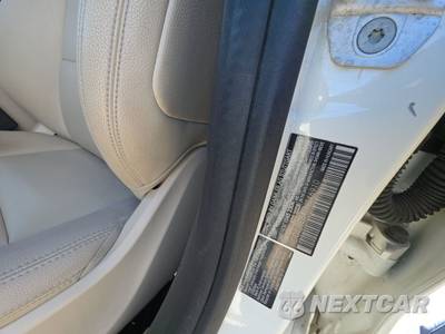 2014 Mercedes-Benz CLA 250 - zdjęcie 14 z 32 - miniatura
