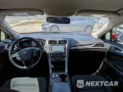 2020 Ford Fusion SE - zdjęcie 18 z 18 - miniatura