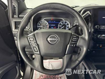 2024 Nissan TITAN SV Crew Cab Short Bed - zdjęcie 13 z 44 - miniatura