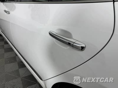2014 Hyundai Equus Signature - zdjęcie 27 z 49 - miniatura