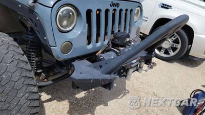 2015 Jeep Wrangler Unlimited Sahara - zdjęcie 28 z 38 - miniatura
