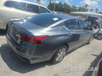 2019 Nissan Altima S - zdjęcie 4 z 30 - miniatura