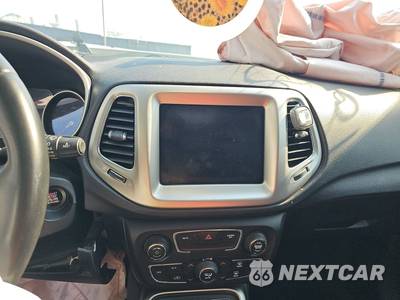 2017 Jeep Compass Latitude - zdjęcie 11 z 36 - miniatura