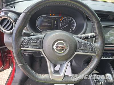 2019 Nissan Kicks SR - zdjęcie 10 z 35 - miniatura