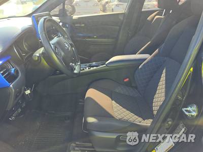 2020 Toyota C-HR XLE - zdjęcie 7 z 26 - miniatura