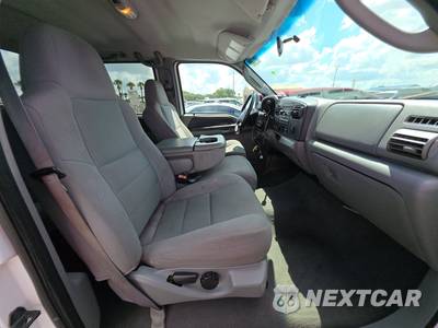2007 Ford Super Duty F-250 Lariat Crew Cab Medium Bed - zdjęcie 8 z 42 - miniatura