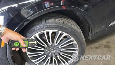 2023 Lincoln Aviator Black Label - zdjęcie 22 z 35 - miniatura