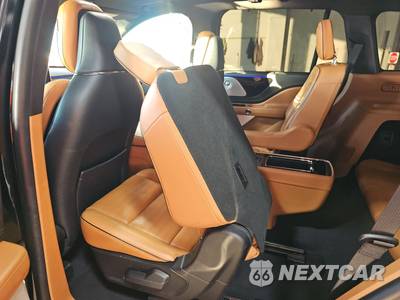 2023 Lincoln Aviator Black Label - zdjęcie 7 z 35 - miniatura