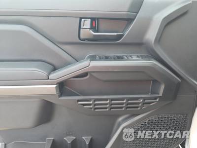 2026 Toyota Tacoma SR5 Crew Cab Medium Bed - zdjęcie 9 z 22 - miniatura