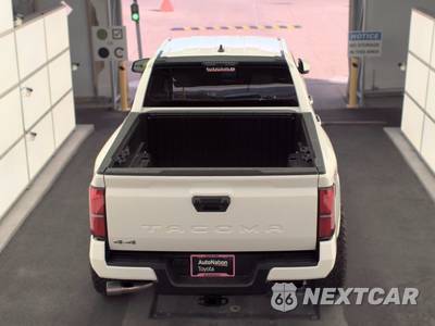 2026 Toyota Tacoma SR5 Crew Cab Medium Bed - zdjęcie 5 z 22 - miniatura