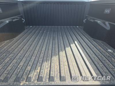 2026 Toyota Tacoma SR5 Crew Cab Medium Bed - zdjęcie 16 z 22 - miniatura