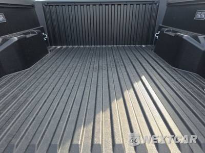 2026 Toyota Tacoma SR5 Crew Cab Medium Bed - zdjęcie 16 z 22 - miniatura