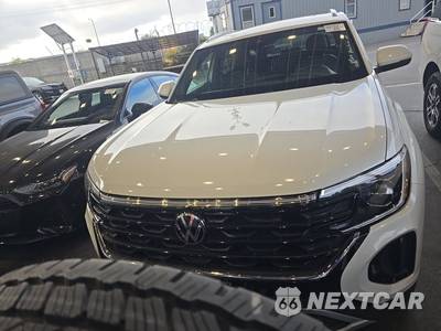 2025 Volkswagen Atlas Cross Sport 2.0T SEL - zdjęcie 2 z 28 - miniatura