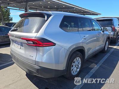 2025 Toyota Grand Highlander XLE - zdjęcie 4 z 25 - miniatura