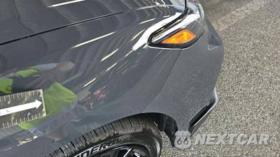 2026 Toyota Camry SE - zdjęcie 24 z 27 - miniatura