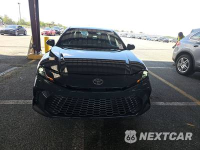2026 Toyota Camry SE - zdjęcie 2 z 27 - miniatura