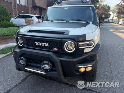2014 Toyota FJ Cruiser w/Rear Doors - zdjęcie 1 z 45 - miniatura