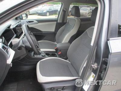 2025 Volkswagen Taos SE - zdjęcie 3 z 25 - miniatura