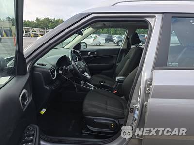 2024 Hyundai Venue SEL - zdjęcie 7 z 34 - miniatura
