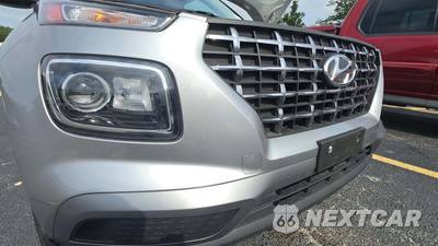 2024 Hyundai Venue SEL - zdjęcie 30 z 34 - miniatura