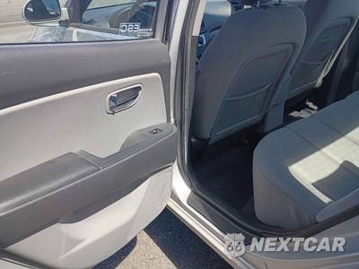 2010 Hyundai Elantra SE Sedan - zdjęcie 17 z 25 - miniatura