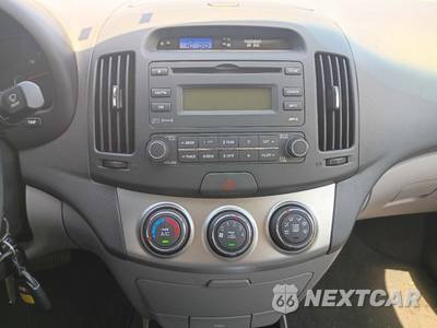 2010 Hyundai Elantra SE Sedan - zdjęcie 12 z 25 - miniatura