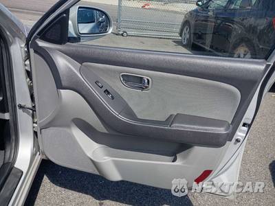 2010 Hyundai Elantra SE Sedan - zdjęcie 18 z 25 - miniatura
