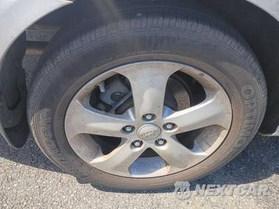 2010 Hyundai Elantra SE Sedan - zdjęcie 21 z 25 - miniatura
