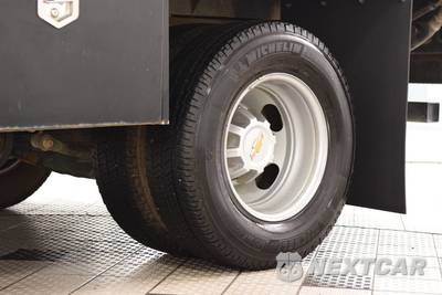 2024 Chevrolet Silverado 3500HD Cab Chassis Work Truck Crew Cab 1WT DRW - zdjęcie 17 z 37 - miniatura