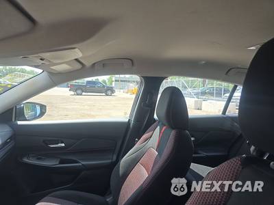 2026 Nissan Sentra SR - zdjęcie 17 z 17 - miniatura