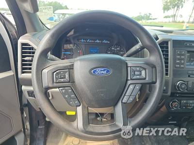 2017 Ford Super Duty F-450 Cab Chassis XL Crew Cab DRW - zdjęcie 10 z 23 - miniatura