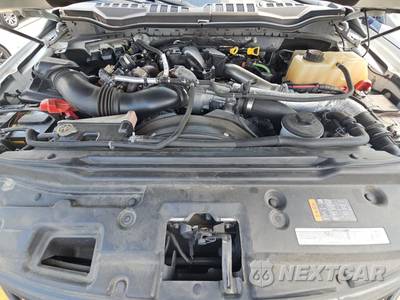 2017 Ford Super Duty F-450 Cab Chassis XL Crew Cab DRW - zdjęcie 15 z 23 - miniatura