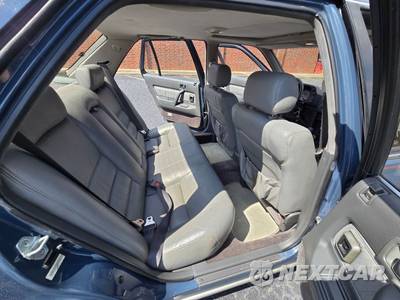 1987 Acura Legend L Sedan - zdjęcie 21 z 36 - miniatura