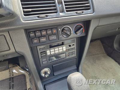 1987 Acura Legend L Sedan - zdjęcie 28 z 36 - miniatura