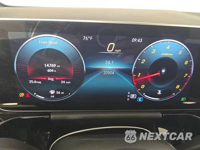 2021 Mercedes-Benz GLA 250 4MATIC - zdjęcie 12 z 17 - miniatura