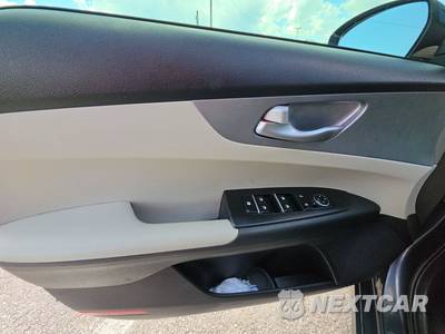 2023 Kia Forte LXS - zdjęcie 9 z 24 - miniatura