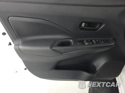 2025 Nissan Versa S - zdjęcie 9 z 39 - miniatura