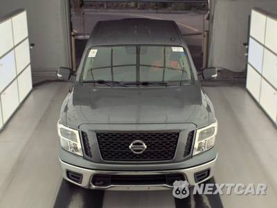 2019 Nissan TITAN SV Crew Cab Short Bed - zdjęcie 2 z 24 - miniatura