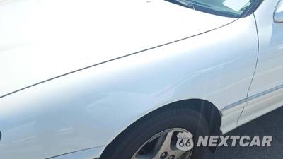 1999 Toyota Avalon XL w/Bench Seats - zdjęcie 31 z 40 - miniatura