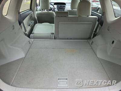 2014 Toyota Prius v Three - zdjęcie 7 z 21 - miniatura
