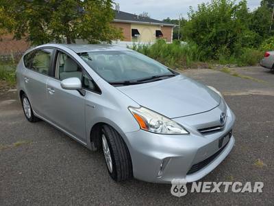 2014 Toyota Prius v Three - zdjęcie 3 z 21 - miniatura