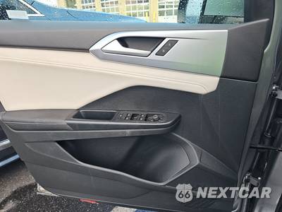 2025 Volkswagen Taos SE - zdjęcie 9 z 25 - miniatura