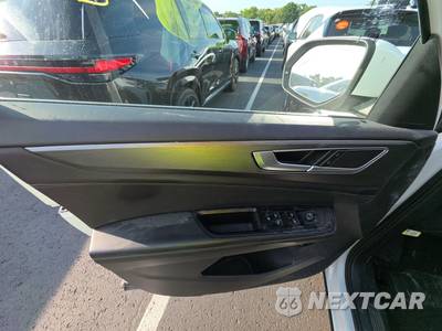 2025 Volkswagen Atlas Cross Sport 2.0T SE w/Technology - zdjęcie 9 z 20 - miniatura