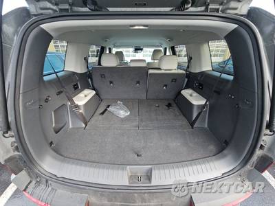 2025 Hyundai Santa Fe Hybrid SEL - zdjęcie 16 z 31 - miniatura