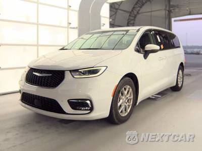2023 Chrysler Pacifica Touring L 121.6" WB