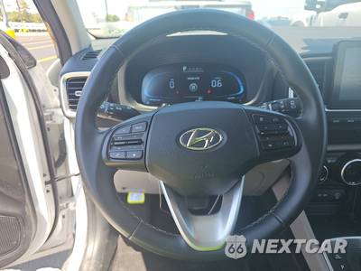 2025 Hyundai Venue SEL - zdjęcie 10 z 18 - miniatura