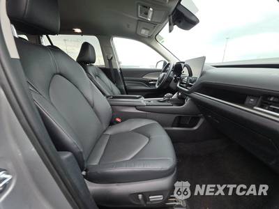 2025 Toyota Grand Highlander XLE - zdjęcie 8 z 30 - miniatura