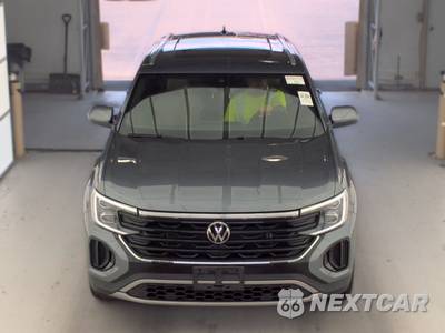 2025 Volkswagen Atlas Cross Sport 2.0T SE w/Technology - zdjęcie 2 z 33 - miniatura