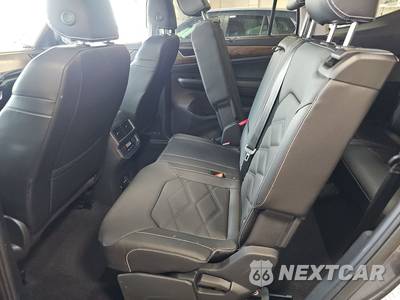 2025 Volkswagen Atlas 2.0T SE w/Technology - zdjęcie 13 z 24 - miniatura