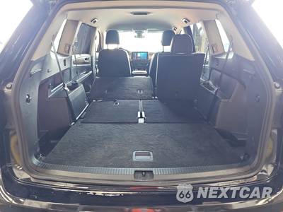 2025 Volkswagen Atlas 2.0T SE w/Technology - zdjęcie 17 z 41 - miniatura